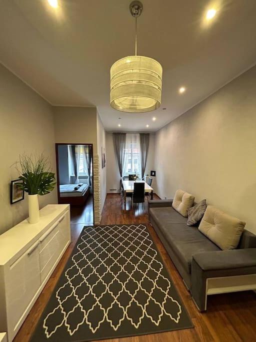 Big Apart - Rynek 8 - Nice View - 3 Rooms - 9 People Wrocław Buitenkant foto